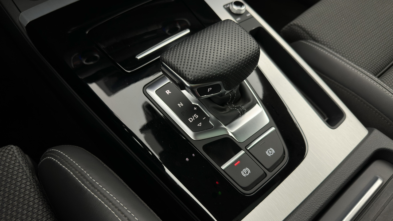 Audi Q5 Sportback 40 TDI 204 S tronic 7 Quattro — photo 32