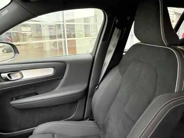 Volvo Xc40 b3 163 ch dct7 — photo 14
