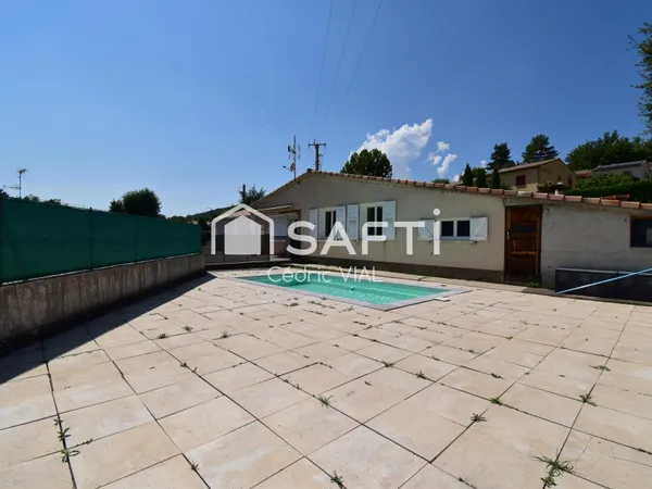 Villa avec piscine A LOUER à Mallemoisson 04