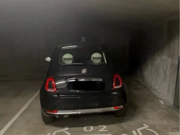 Loue place parking couvert hypercentre