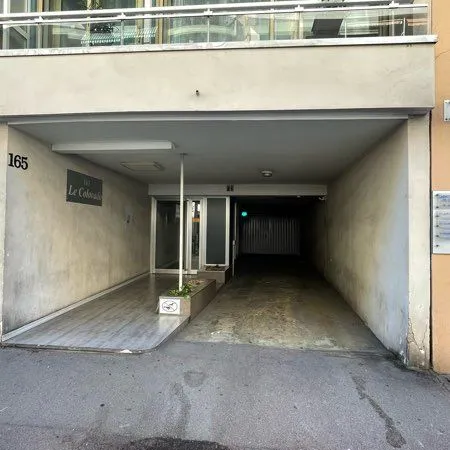 Place de parking en sous-sol résidence sécurisée