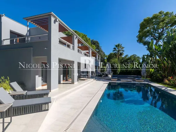 Maison 5 pièces 413 m²