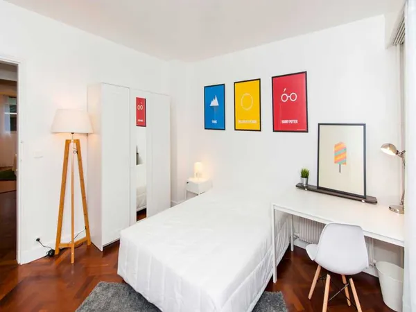 Chambre à Paris - Rue Guersant, Ternes