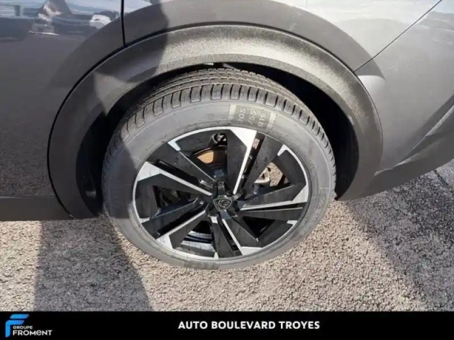Peugeot 408 1.2 puretech 130ch s&amp;s allure eat8 — photo 13