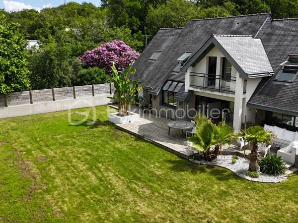 Maison 5 pièces 151 m²