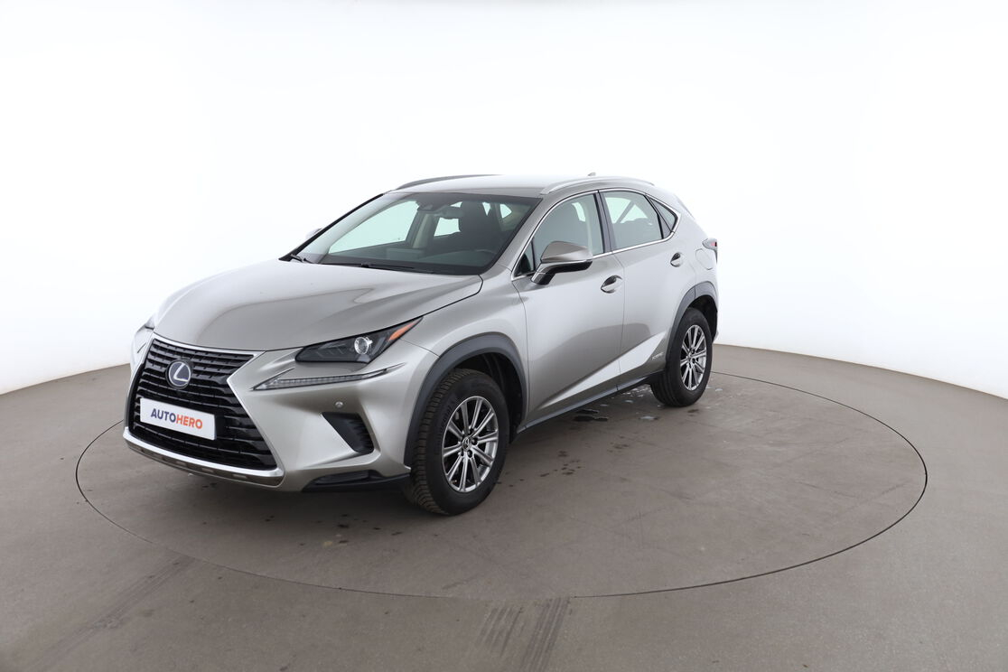 Lexus NX-Serie 300h Business 2WD Auto — photo 1