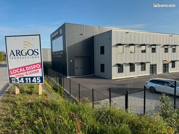 Local 315 m² GUIPAVAS