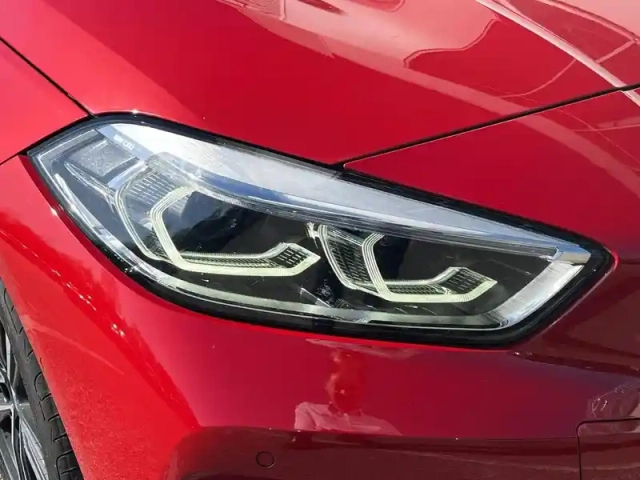 Bmw Serie 1 série 1 118da 150ch business design 8cv — photo 32