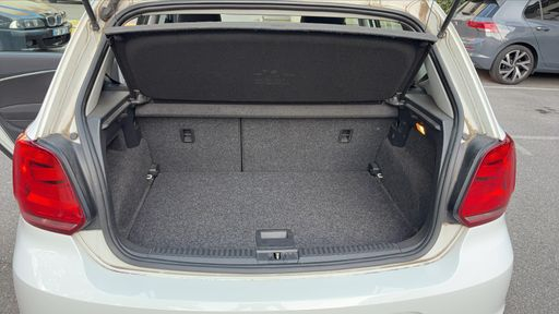 Volkswagen Polo 1.2 TSI 90 - Sportline – 2014 – 142090 km – Essence – Boîte Manuelle — photo 27