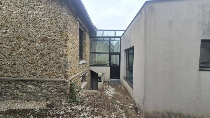 Photo 2