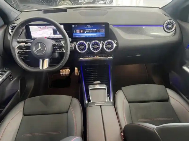 Mercedes Gla 200 d amg line — photo 10