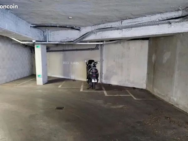 Location place de parking moto / 2 roues (Mazargues, la Martheline-la Soude)