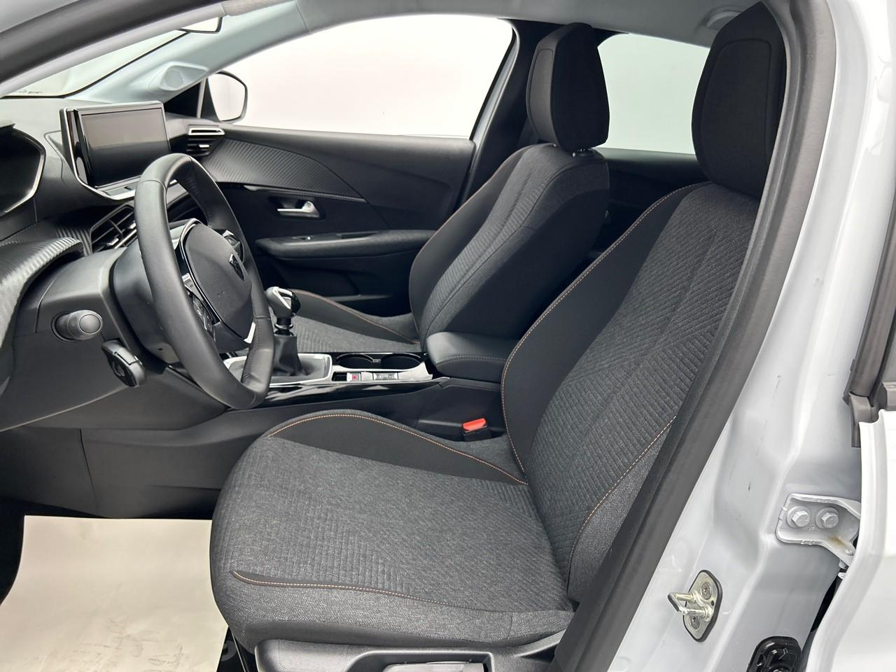 Peugeot 208 100 s&s bvm6 style — photo 10