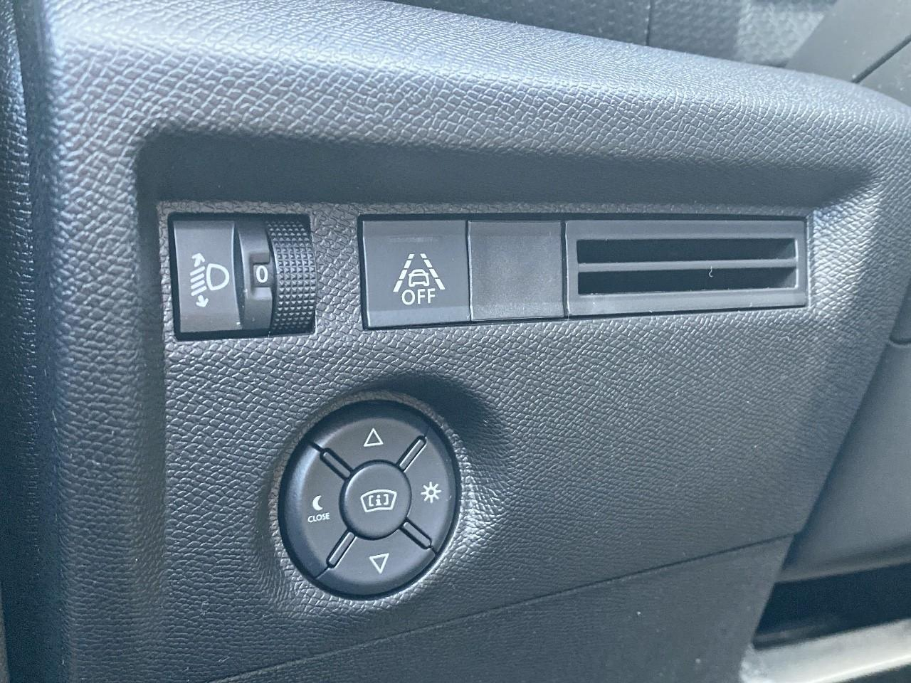 Citroën C4 puretech 130ch s&s shine — photo 26