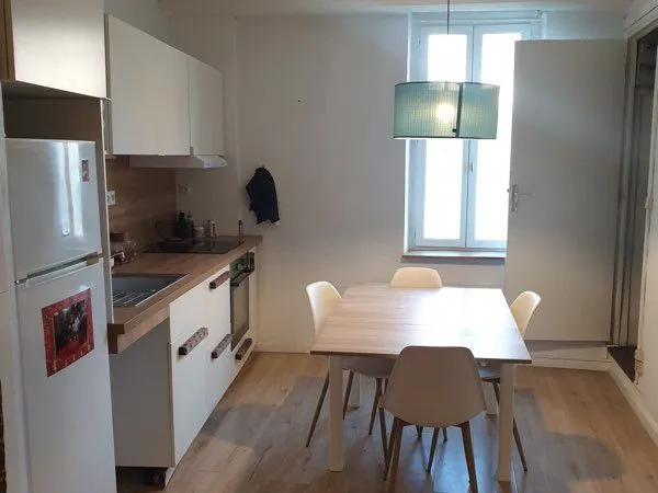 T3 Duplex à Pomerols location nue