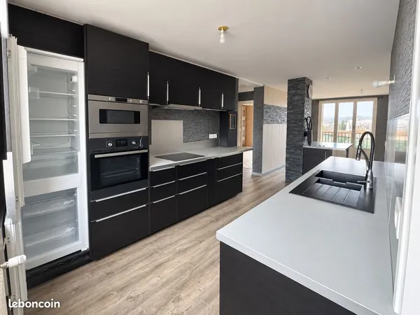 F4 Traversant - 75 m² - Dispo mi décembre - Dijon faculté / CHU / Parc