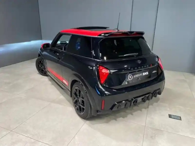 Mini Cooper 3 portes s 204ch jcw dkg7 — photo 2