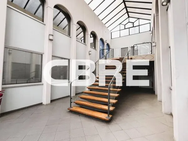 Bureaux 99 m²