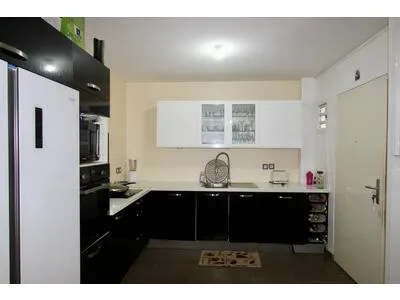 À VENDRE T3 en rez-de-chaussée aux Abymes