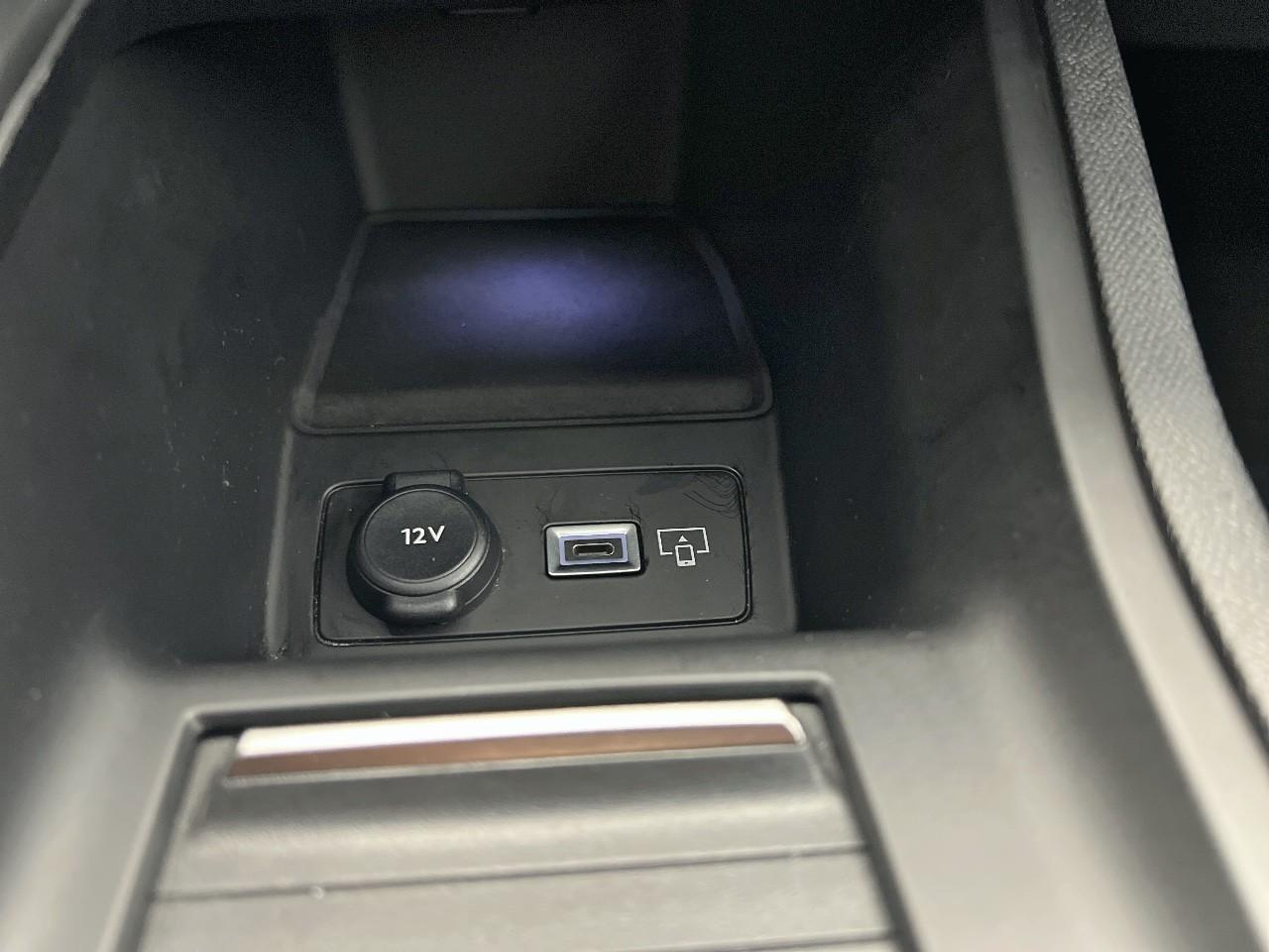 Peugeot 308 phev 180 e-eat8 active pack — photo 23