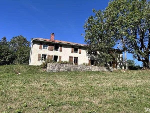 Maison 9 pièces 240 m²