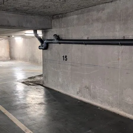 Place de parking en souterrain