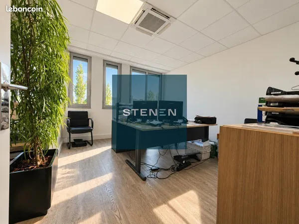 Bureaux 81 m²