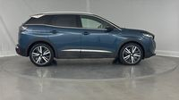 Peugeot 3008 HYBRID 225ch GT Pack e-EAT8 — photo 4
