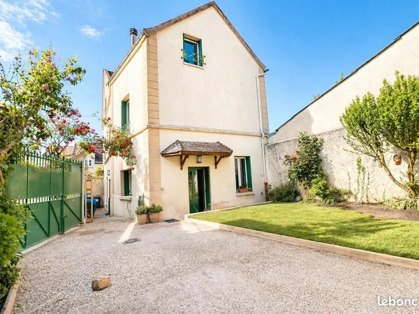 Maison 7 pièces 160 m²
