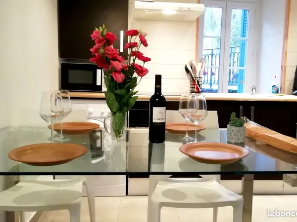 Appartement meublé de 35 m² à louer - Centre-ville de Souillac - Disponible fin novembre