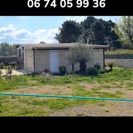 Terrain constructible avec chalet