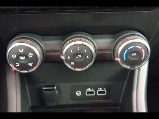 Renault Captur 1.0 tce 90ch evolution — photo 5