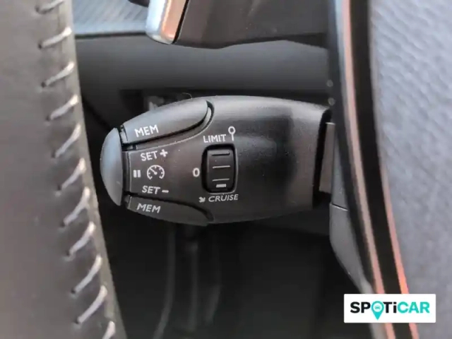 Peugeot 2008 hybrid 145 e-dcs6 — photo 19