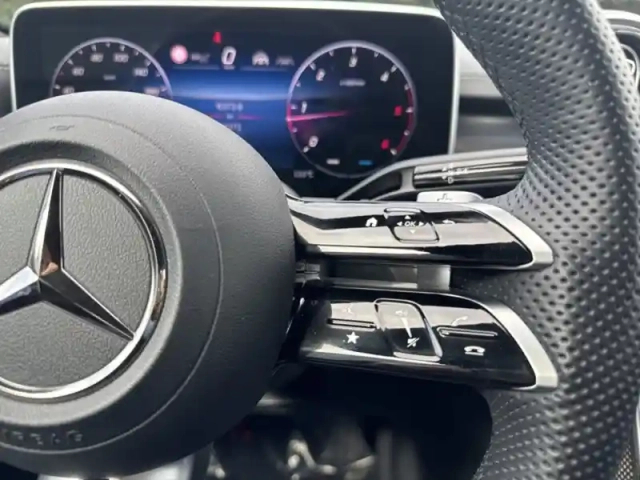 Mercedes Classe C 200 d berline amg lin — photo 13