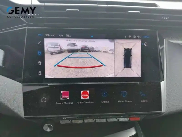 Peugeot 308 phev 225 e-eat8 — photo 12