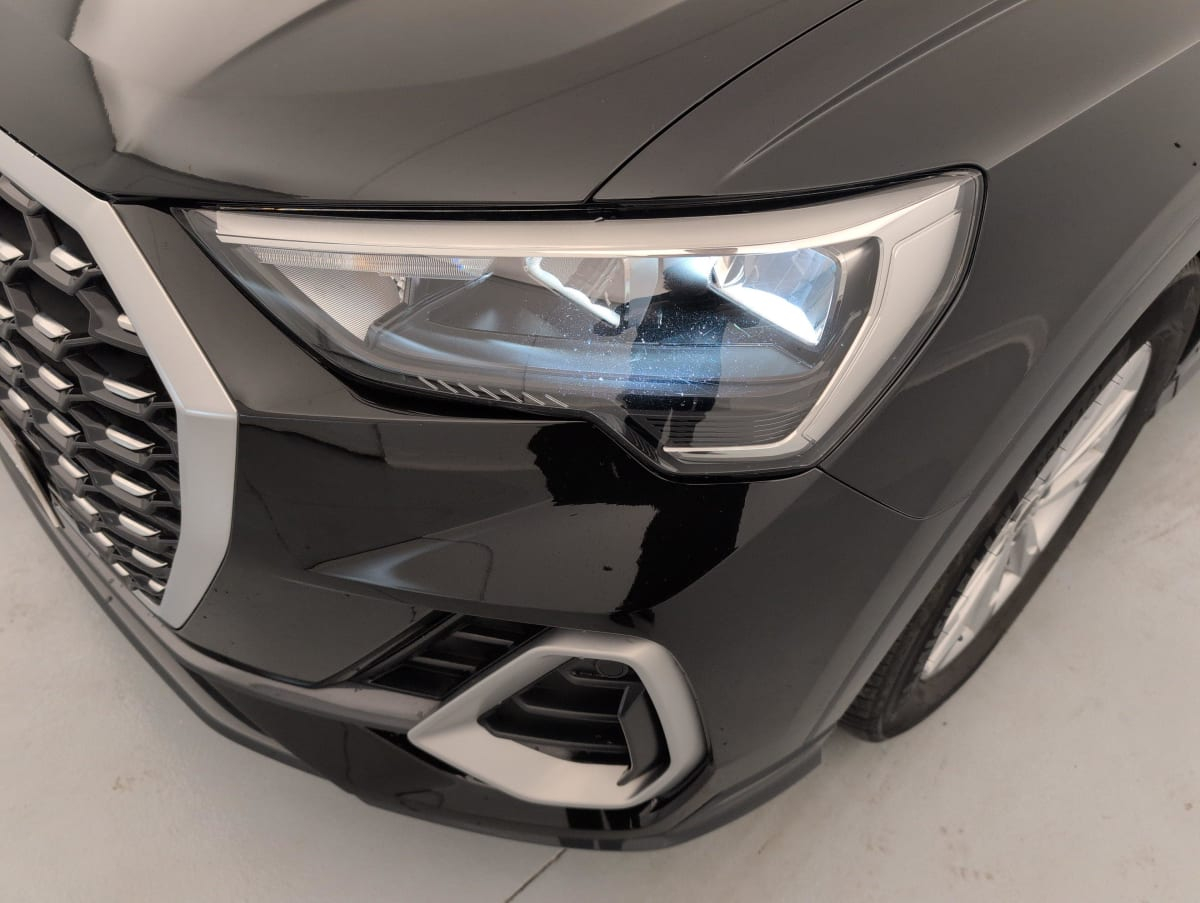 Audi Q3 Sportback — photo 22