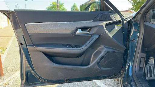 Peugeot 508 SW 1.6 PureTech 180 EAT8 - GT – 2021 – 108728 km – Essence – Boîte Automatique — photo 31