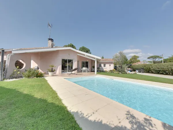 Maison plain pied 4 pièces de 114,6 m² Azur
