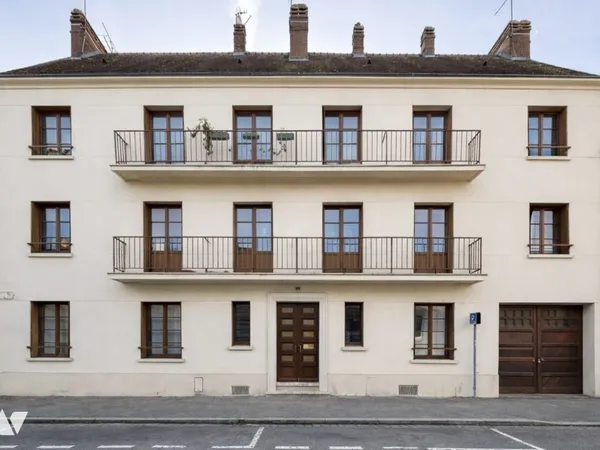 Immeuble 300 m²