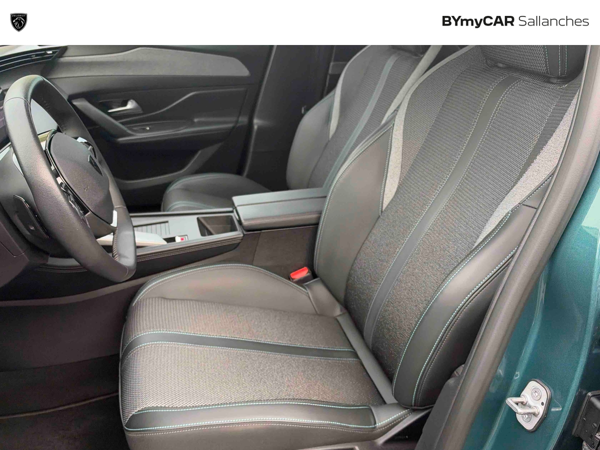 Peugeot 308 SW PureTech 130ch S&amp;S EAT8 — photo 11