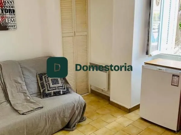 Studio 1 pièce 12 m²