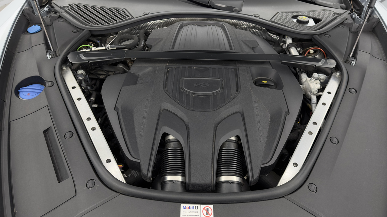 Porsche Panamera 4 V6 2.9L 462 Hybrid — photo 9