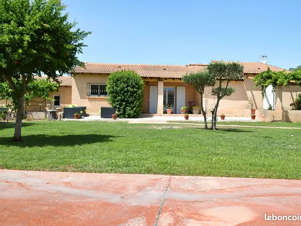 Villa 7 pièces 213 m²