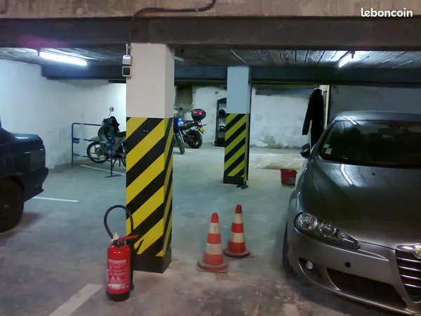 Loue place moto parking