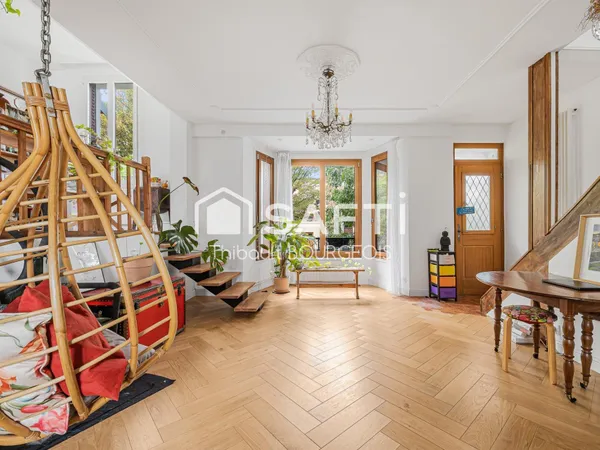 MAGNIFIQUE MAISON REFAITE A NEUF