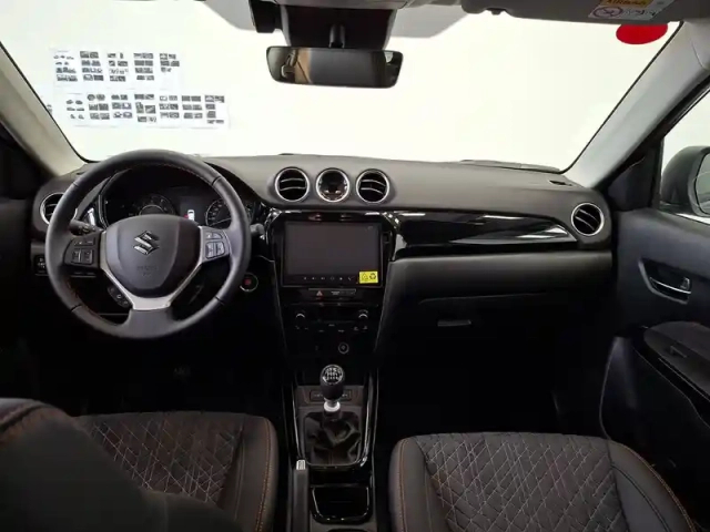 Suzuki Vitara 1.4 boosterjet hybrid — photo 14