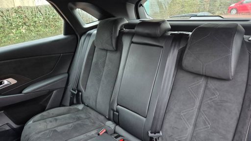 DS DS7 Crossback 1.5 BlueHDi 130 - Performance Line – 2019 – 154936 km – Diesel – Boîte Manuelle — photo 17