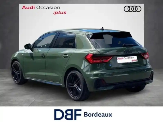 Audi A1 30 tfsi 116 ch s tronic 7 s line — photo 3