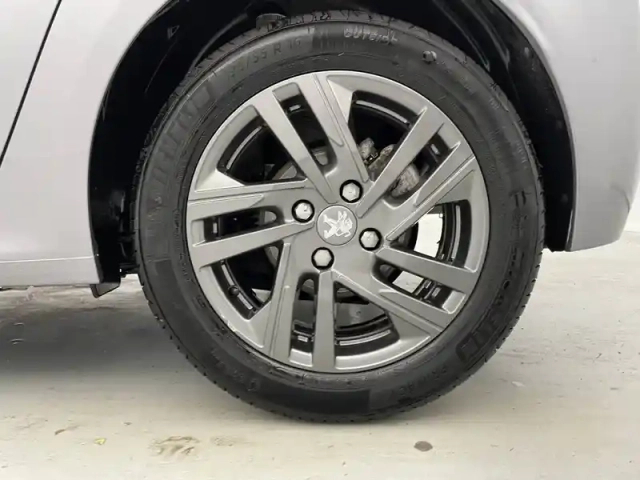 Peugeot 208 puretech 100 s&amp;s bvm6 — photo 50