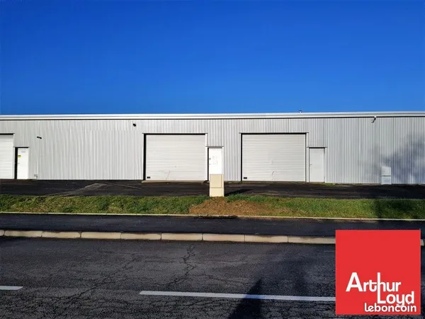 ENTREPOT - LOGISTIQUE 125 m² CHASSENEUIL DU POITOU